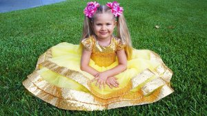 Diana dress up like a Princess