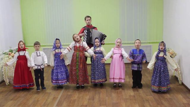 "Колядки - собрались ребятки!" Анс."Крупинка" ДШИ "Лира" г.Пензы Рук. Н.Казакова, конц.В.Бутин смотреть онлайн