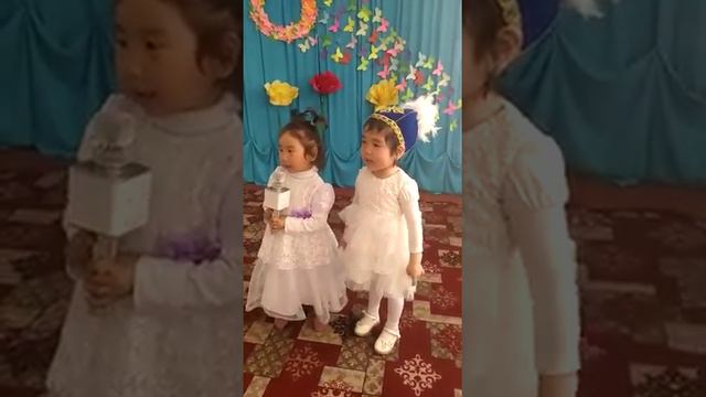Өзгөн районундагы Айзирек нуру МЧБУда 8-март Аялдардын эл аралык күнүнө карата тарбиялануучулардын смотреть онлайн