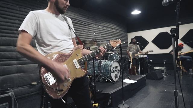 My Arena Tour Rig смотреть онлайн