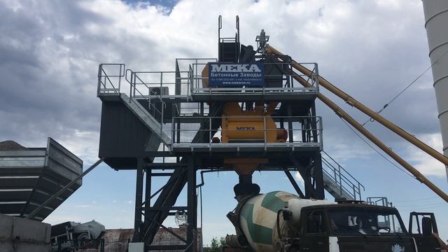 Работа установки «МЕКА», по производству бетона. смотреть онлайн