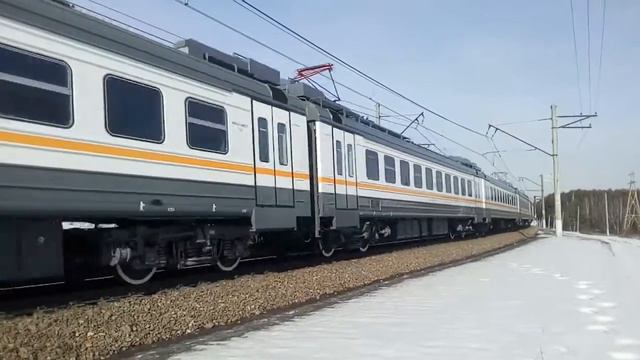 Электропоезда ЭД4М-0491 ЦППК, ЭР2Т-7183 перегон Нара-Бекасово 1 11.03.2016 смотреть онлайн