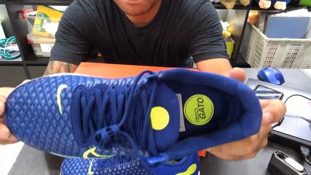 Nike React Gato unboxing phiên bản cao cấp hoàn hảo cho giày futsal смотреть онлайн