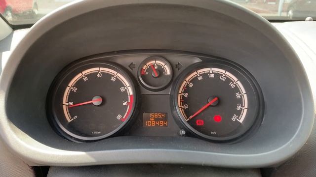 Экономично и компактно. Opel Corsa 2010 год. 1.0 Механика смотреть онлайн