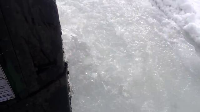 Чистим трассу после оттепели смотреть онлайн