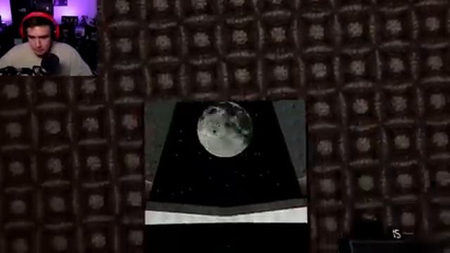 A PERSON IS TRAPPED IN A BOX AND BEGGING FOR YOU TO HELP THEM..THIS IS CURSED | Free Random Games смотреть онлайн