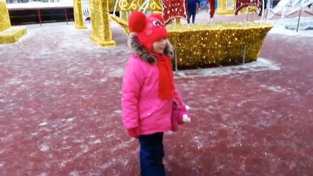 Москва. Новый год. Инсталляции Санкт-Петербурга. ТЦ "Европейский". смотреть онлайн