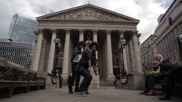 Les Twins | SoFly - Straight Things | Dance Video смотреть онлайн