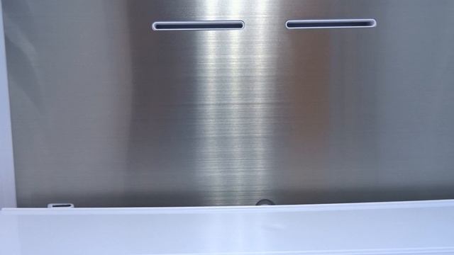 Холодильник Samsung RB41J7861EF - первый запуск, зуммерит и трески смотреть онлайн