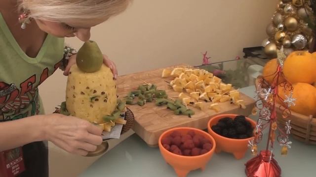 Фруктовая елочка.Ягоды и апельсины.Amazing Christmas Fruit Tree смотреть онлайн