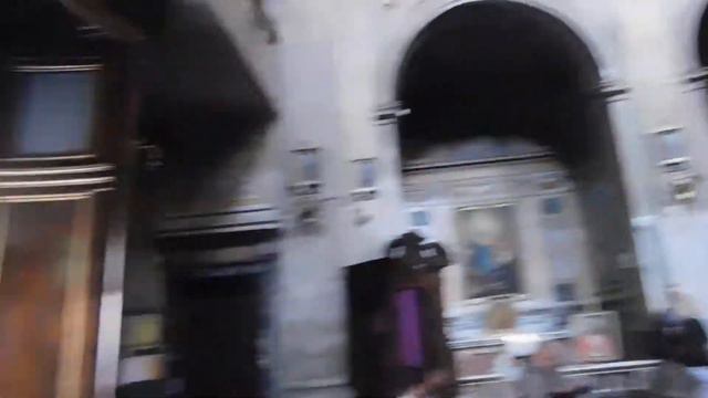 Фонтан Треви и базилика. Roma смотреть онлайн