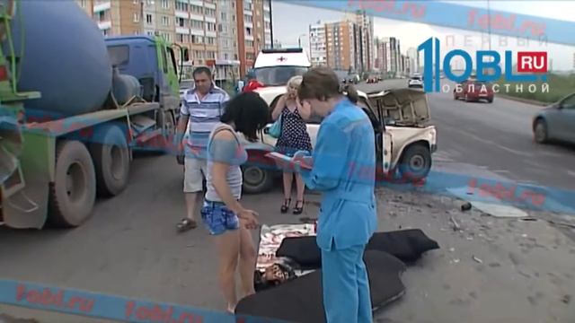 Иномарка протаранила ВАЗ при выезде из дворов: есть пострадавшие смотреть онлайн