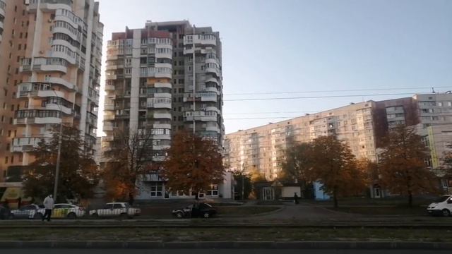 Харьков:Осенняя Алексеевке проспект Победы. смотреть онлайн