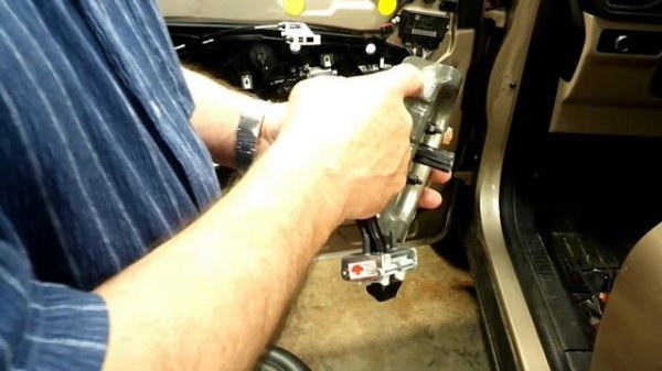 2020 Ford Escape Drivers Door repair DIY (read description for updated parts info)