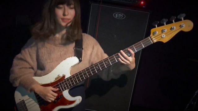 moon grin instrumental (bass ver.) смотреть онлайн