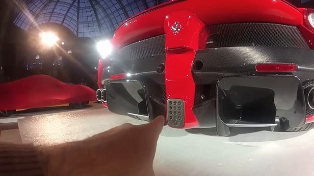 Ferrari LaFerrari : la rencontre 1/2 смотреть онлайн