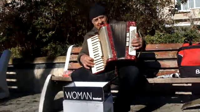 Дядо Ерхан в Карнобат смотреть онлайн