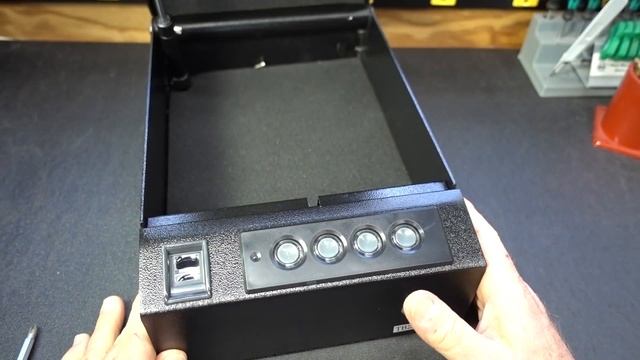 (1790) Review: Stealth SwiftVault 2.0 смотреть онлайн