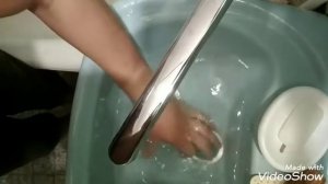 Как можно  отрезать защитное стекло на телефон