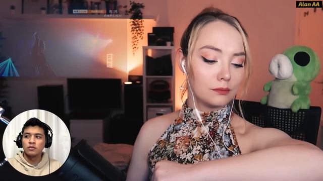 ДИМАШ ЗАСТАВИЛ ЕЁ ЗАПЛАКАТЬ / VERA: Димаш - Hello (Димаш реакция)