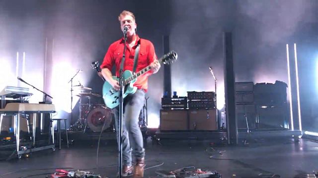 Queens of the Stone Age - The Way You Used to Do (Live at The Capitol Theatre 9/6/2017) RAW Video смотреть онлайн
