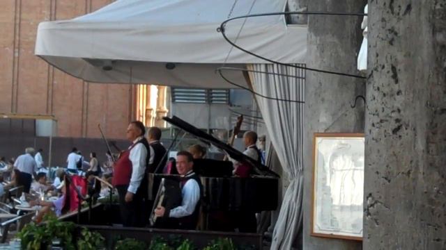 Musicians in Piazza San Marco, Venice смотреть онлайн