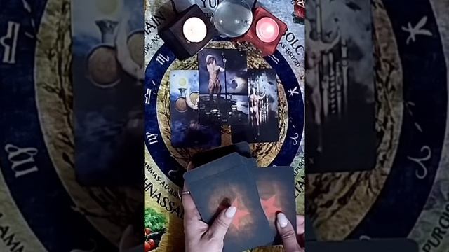 ЧТО ОН СКРЫВАЕТ? ❓❓?КАКИЕ СКЕЛЕТЫ ПРЯЧЕТ В ШКАФУ? ❓❓? #shortstaro #shortstaroеготайны