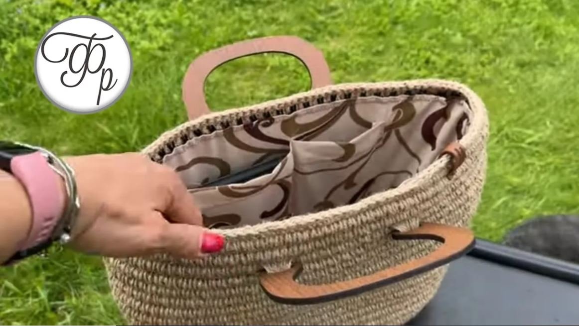 Очень быстро и просто шьем подклад к сумке. Покажу Лайфхак, и Вам не придется его вшивать в сумку смотреть онлайн