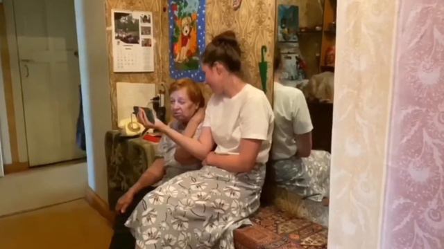 К СТОМАТОЛОГУ И КОСМЕТОЛОГУ смотреть онлайн