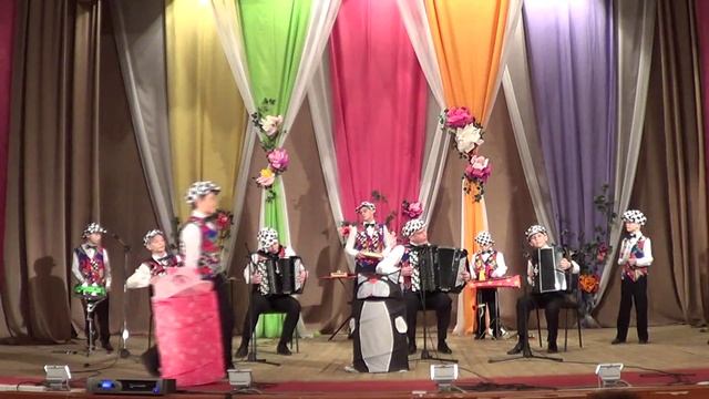 "ЧЕРНЫЙ КОТ" - шоу-ансамбль "БАЛАГУРЫ" смотреть онлайн