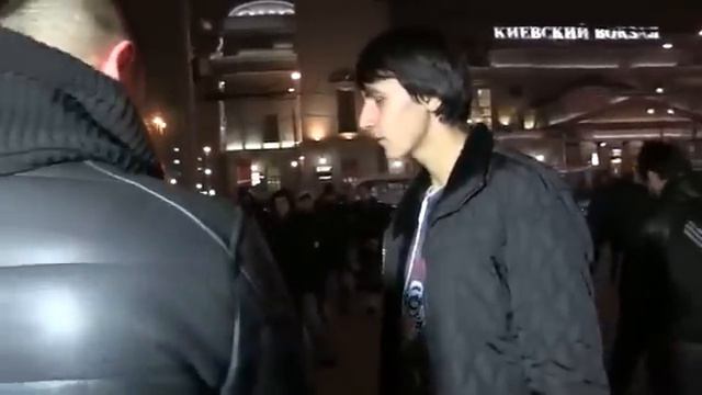 Лев против драки толмпа чеченцы против русских