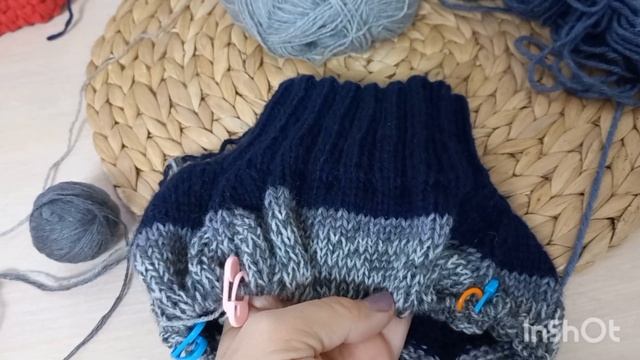 ?Сшила куртку?/Начала Свитер из остатков пряжи/#шапкаспицами #носкиспицами #свитерспицами