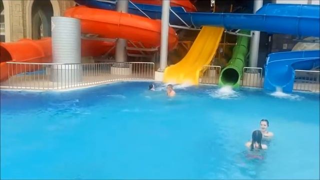 #отдых в аквапарке Карибия смотреть онлайн