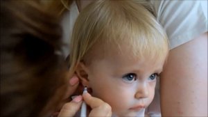 Особенный процесс - прокалываем ушки Малинке. Первые серёжки Малинки.\The first earrings of Malinka