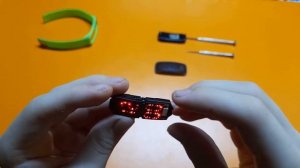 Замена батареек обычных электронных часов.