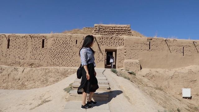 Turkmenistan Vlog | Exploring Ashgabat An INSANE Marble City!
