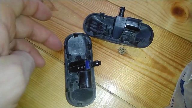 VW 3M0955986C CZ Чехия Форсунка омывателя смотреть онлайн
