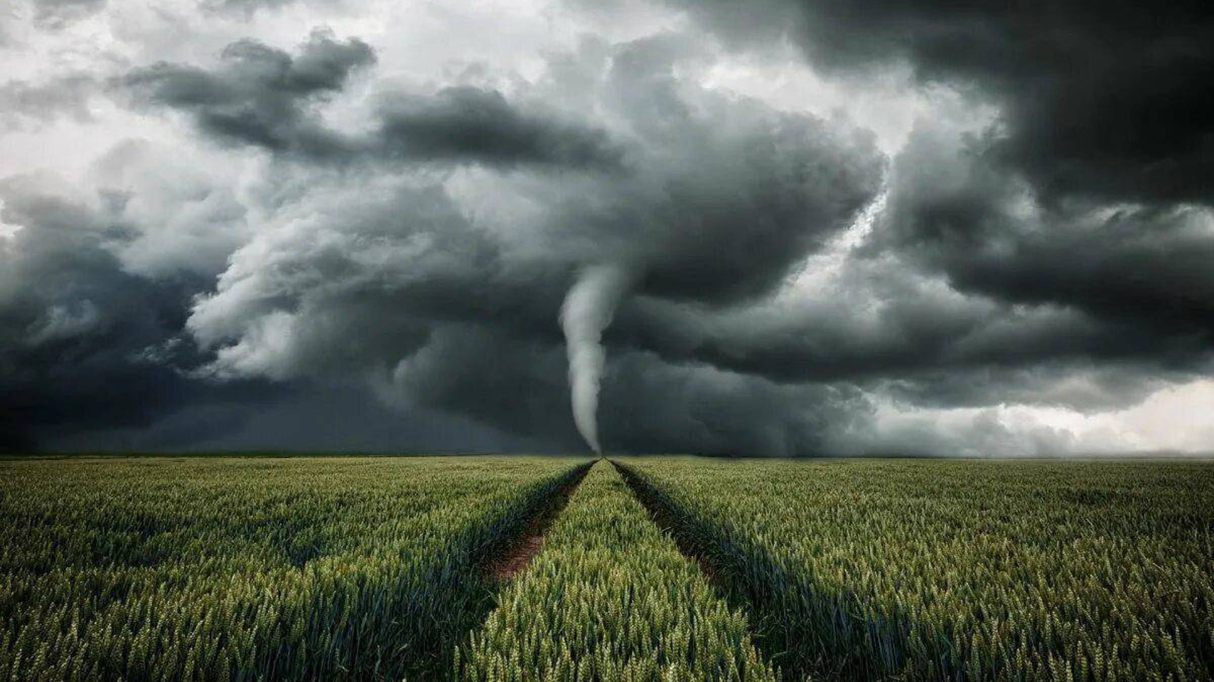 Discovery: Вселенские ураганы (2010) / Discovery: Alien Storms смотреть онлайн