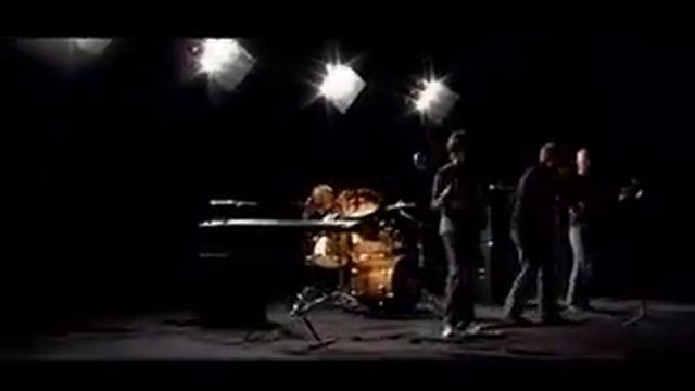 COLDPLAY CHRIS MARTIN FAVOURITE NEW BAND "BAUER" смотреть онлайн