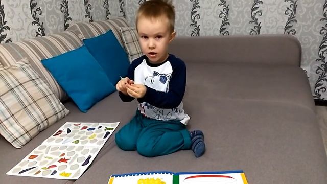 Видео для детей Клеим веселые наклейки в альбом #2 Развивающие игры