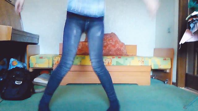 Шафл - попробовала первый раз танцевать поэтому не судите строго смотреть онлайн