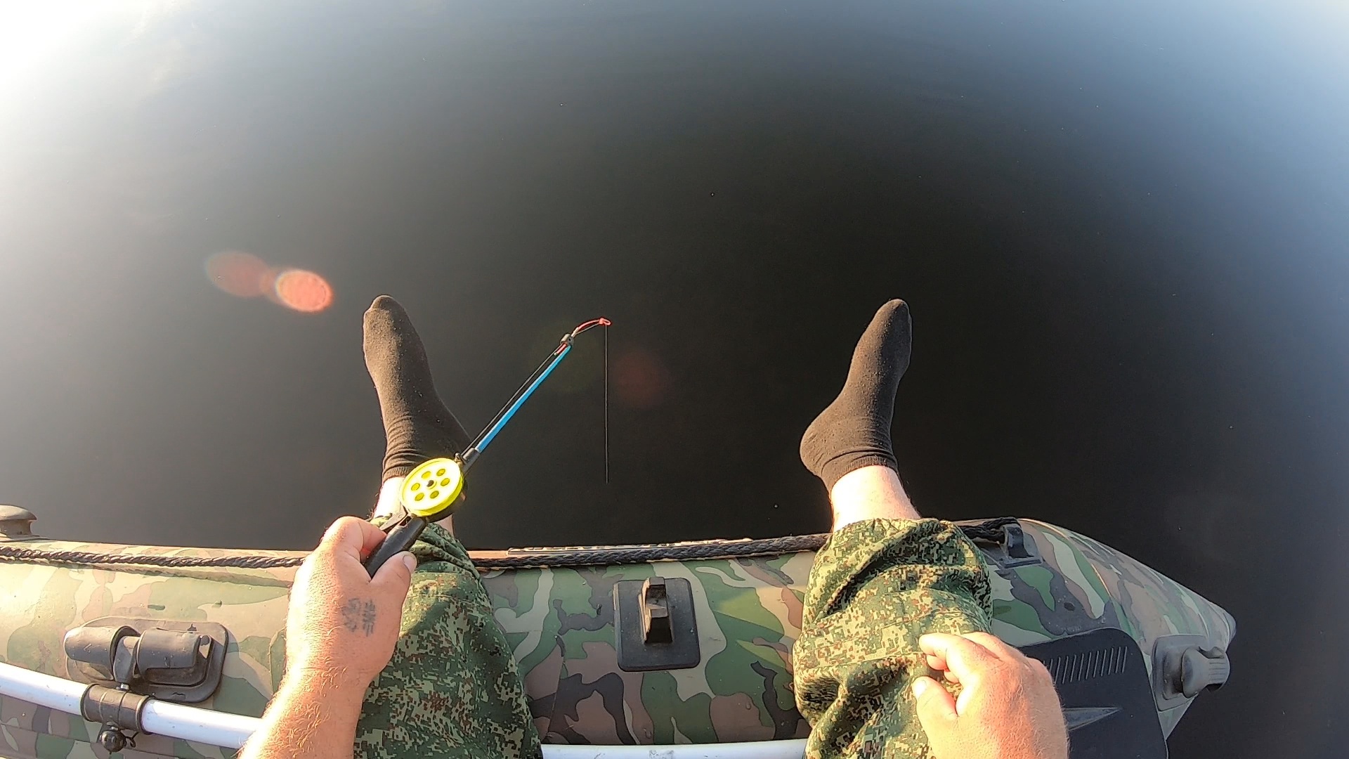 Ловля ротана летом на зимнюю удочку смотреть онлайн