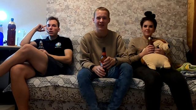 ПЕРВАЯ ИГРА Михаила Карпова за ФК ЖЭК / затопили соседей ПИВОМ / кэп ТРАВМИРОВАЛ игрока соперника смотреть онлайн