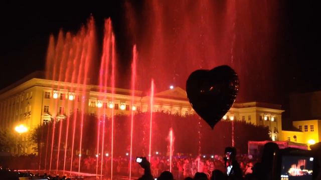 Парад фонтанов, Смоленск 1150 смотреть онлайн