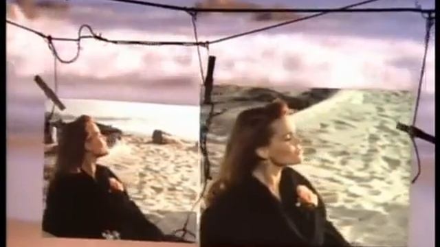 Belinda Carlisle - Circle In The Sand.mp4 смотреть онлайн