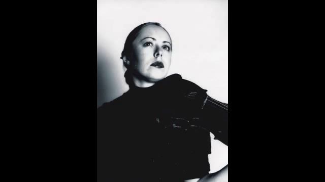 NADEZHDA KORSHAKOVA PLAYS J S BACH SONATA VIOLIN SOLO NO1 3RD MVT смотреть онлайн