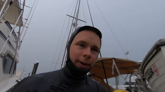 How I make Money Underwater!! Beautiful Bottoms Boat Cleaning смотреть онлайн