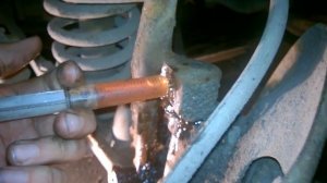 Закисание шкворней и их смазка на газ 3110. ускоренный курс))))