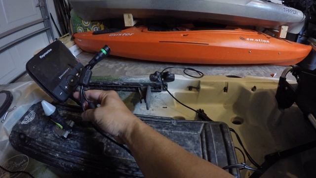 Installing a sonar on a kayak (GoPro Hero 5) смотреть онлайн