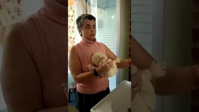 Как ВЫСАЖИВАТЬ малыша с рождения для дальнейшего приучения к горшку ? смотреть онлайн